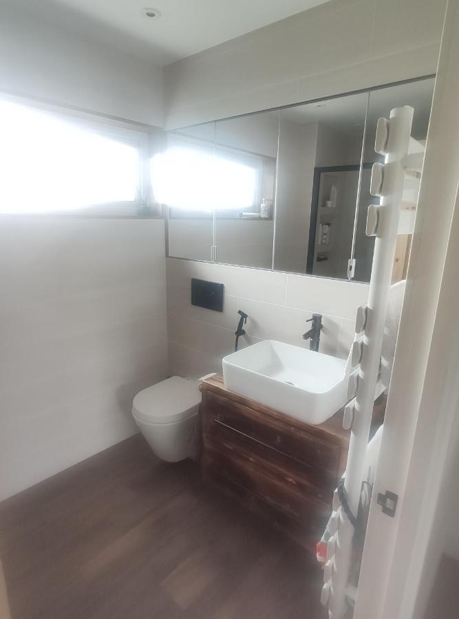 Single Bedroom In Quiet Neighbourhood Glasgow Exterior photo